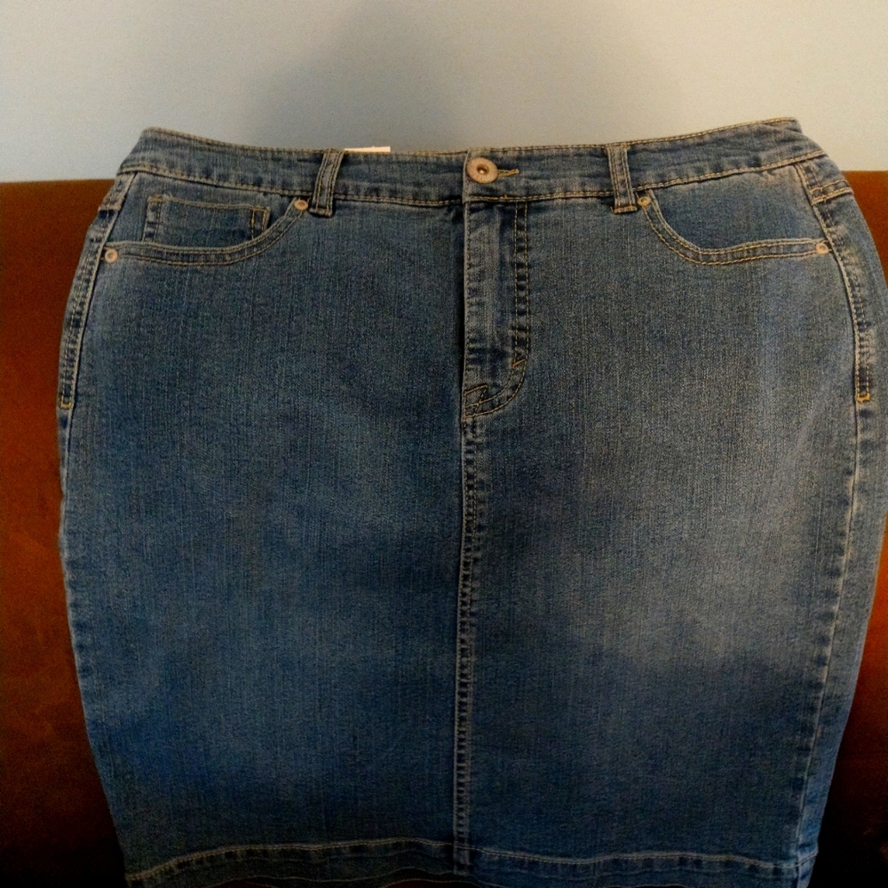 Denim skirt